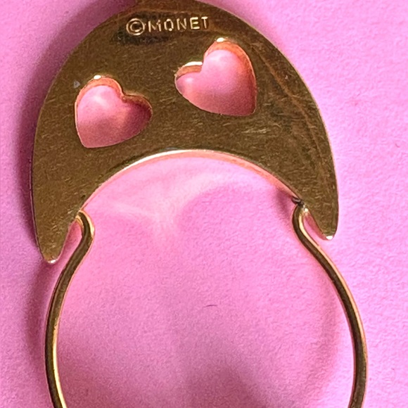 Vintage 1970s Monet Charm Necklace with 3 Charms - Picture 3 of 9